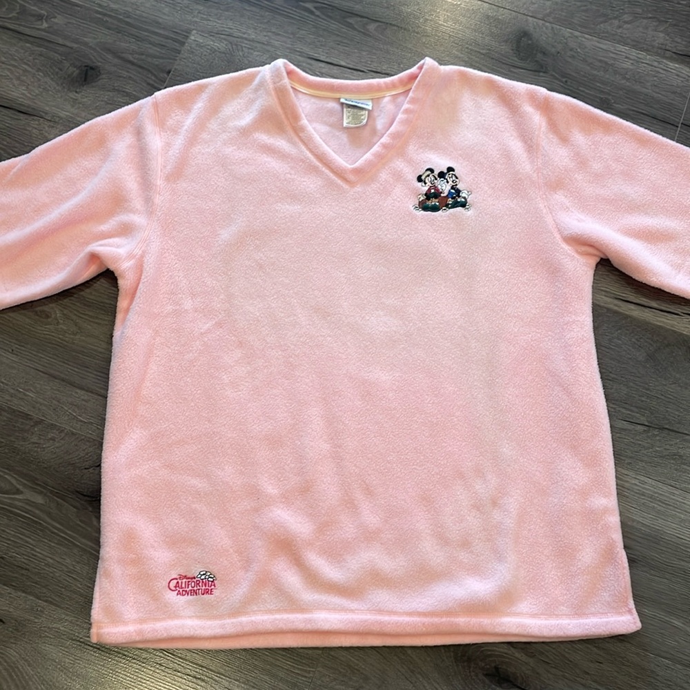 💜Disneyland resort soft pink long sleeve California Adventure Casual Comfort